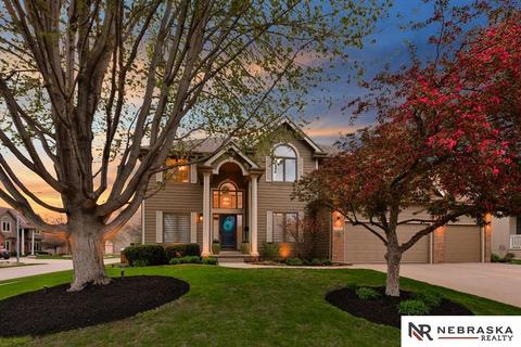17752 Castelar Cir, Omaha, NE 68130