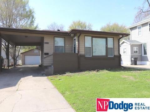 2861 Kansas Ave, Omaha, NE 68111