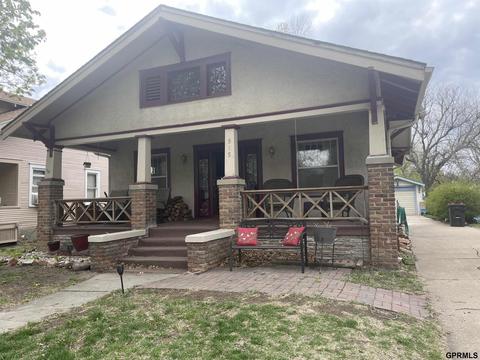 915 N 10th St, Beatrice, NE 68310