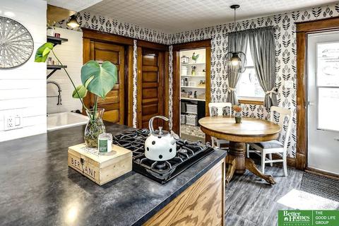2227 S 20 St, Omaha, NE 68108