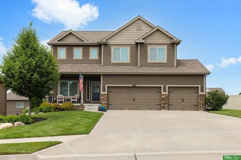 14702 S 22nd St, Bellevue, NE 68123