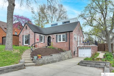 2119 S 61 St, Omaha, NE 68106