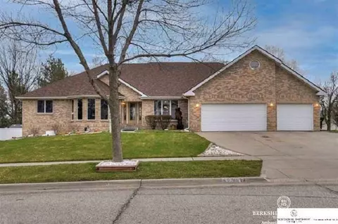 6230 S 31 St, Lincoln, NE 68516
