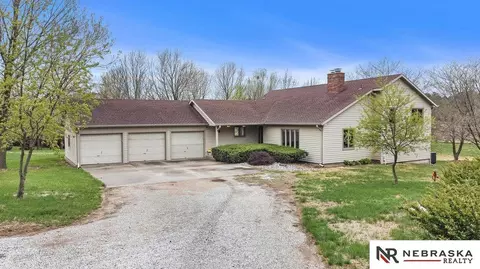 6801 Carger Ln, Lincoln, NE 68516