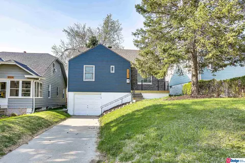 5521 Pacific St, Omaha, NE 68106