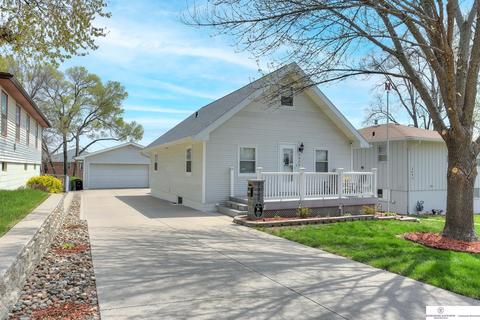 2039 S 55 Ave, Omaha, NE 68106