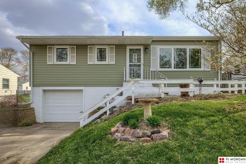 805 W 31st Ave, Bellevue, NE 68005