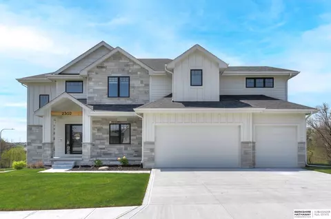 2302 N 186 St, Omaha, NE 68022