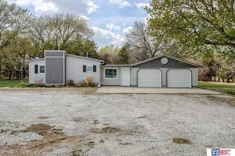 2890 Pioneers Rd, Milford, NE 68405
