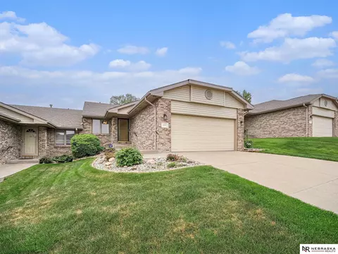 2321 Atwood Cir, Lincoln, NE 68521