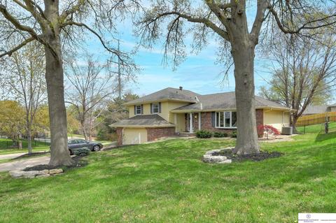 305 S 127 St, Omaha, NE 68154