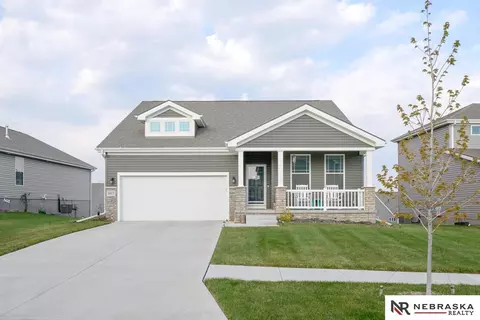 8013 N 173rd St, Bennington, NE 68007