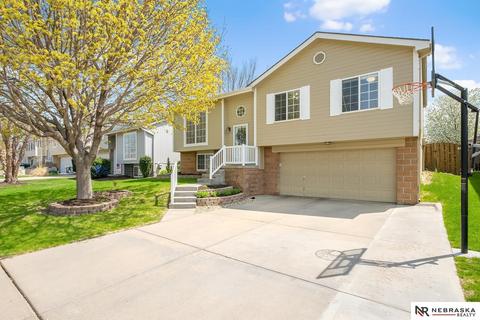 18669 S St, Omaha, NE 68135