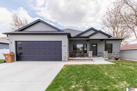 805 4th St, Milford, NE 68405