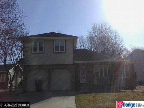 5816 Fieldcrest Way, Lincoln, NE 68512