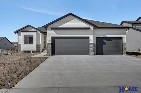 11941 N 144th St, Waverly, NE 68462