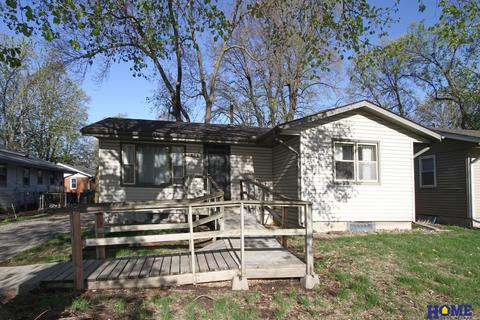 1711 N 56th St, Lincoln, NE 68504