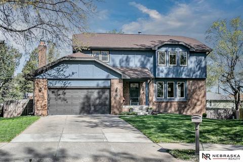 818 S 113th Avenue Cir, Omaha, NE 68154
