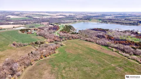 9711 W Wendelin Dr, Crete, NE 68333