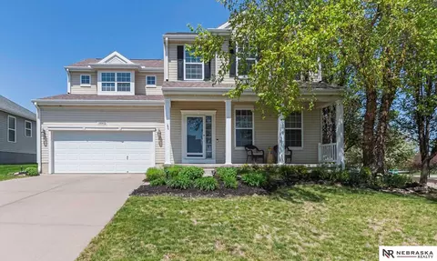 18902 C St, Omaha, NE 68130