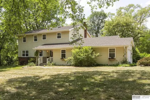 13818 N 42 St, Omaha, NE 68112