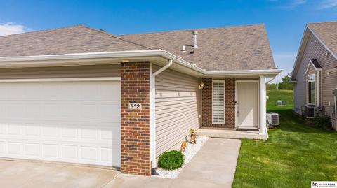 852 Norwood Dr, Lincoln, NE 68512