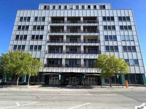 3000 Farnam St #6O, Omaha, NE 68131
