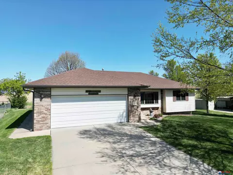22210 S 96 St, Holland, NE 68372