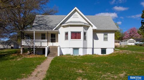 503 Nemaha St, Firth, NE 68358
