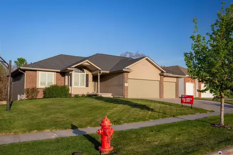 1520 N 80 St, Lincoln, NE 68505