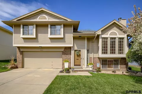 4626 N 126th St, Omaha, NE 68164