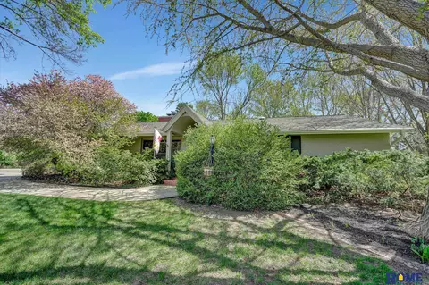 850 S 51st St, Lincoln, NE 68510