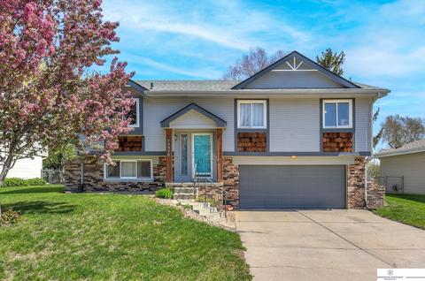 13570 Berry Cir, Omaha, NE 68137