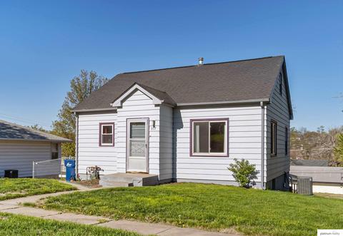 317 Maple St, Louisville, NE 68037