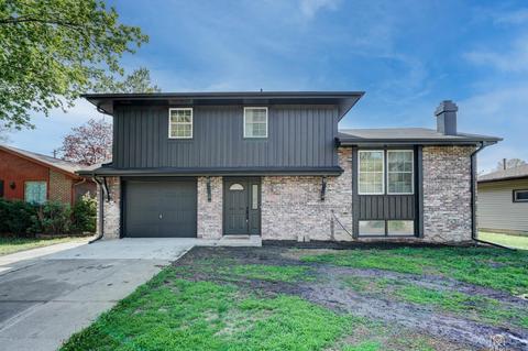2010 Manor Ct, Lincoln, NE 68506