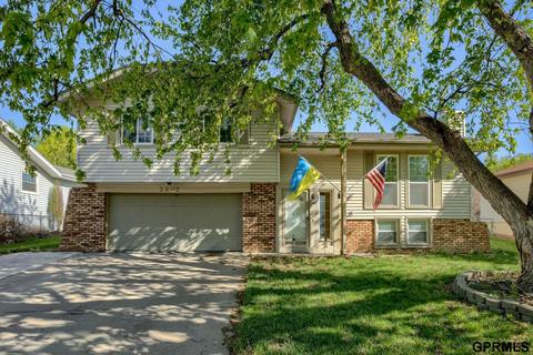 2602 Ponderosa Dr, Bellevue, NE 68123