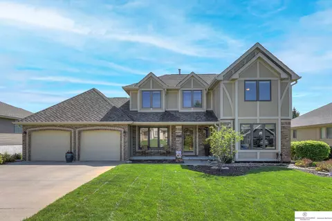 2107 S 165 Ave, Omaha, NE 68130