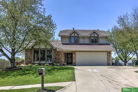 1404 S 167 Ave, Omaha, NE 68130