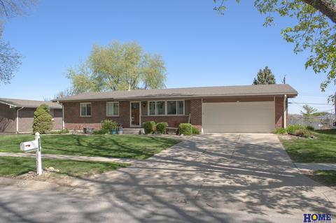 8300 Elizabeth Dr, Lincoln, NE 68505