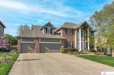 16114 Young St, Bennington, NE 68007