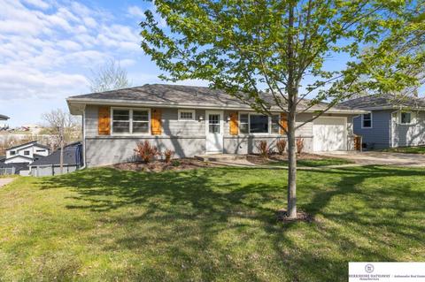 437 N Molley St, Bennington, NE 68007