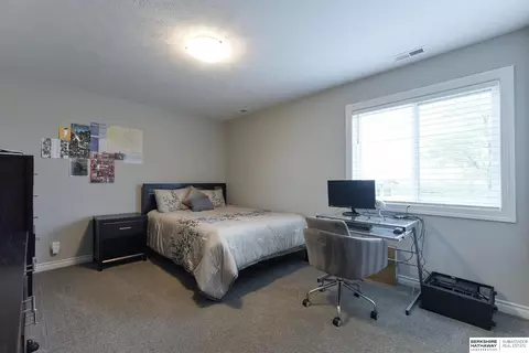 655 N 10 Ave, Springfield, NE 68059 photo 33