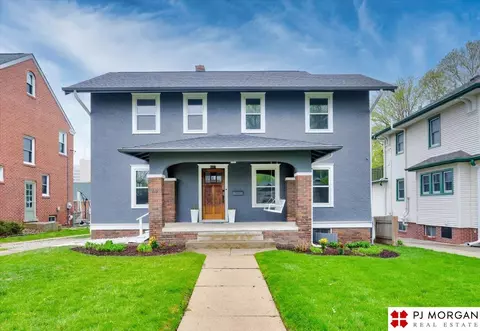4207 William St, Omaha, NE 68105