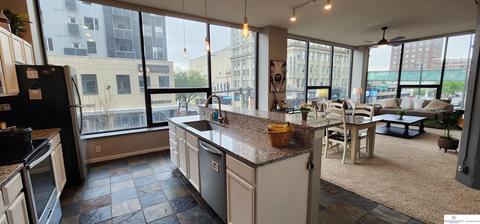 312 S 16th St #205, Omaha, NE 68102