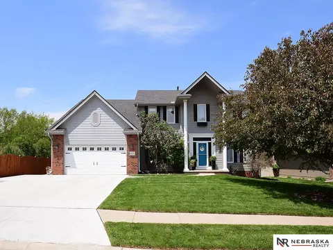 4814 N 137th St, Omaha, NE 68164