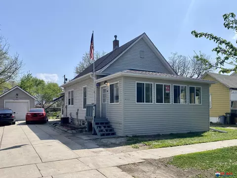 637 C St, Lincoln, NE 68502