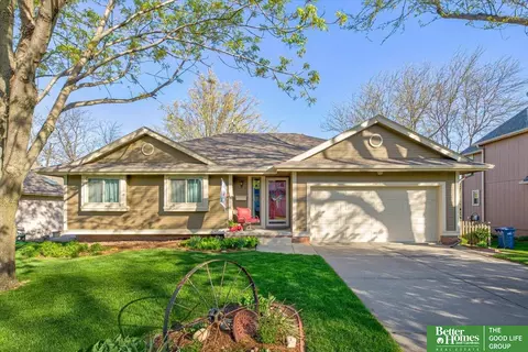 3218 Chad St, Bellevue, NE 68123