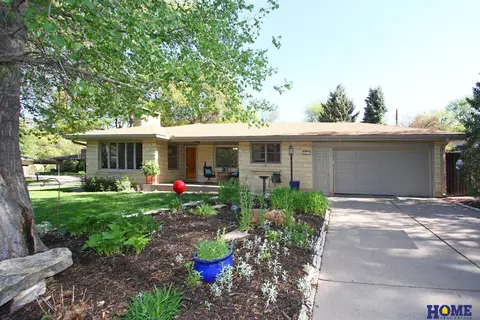 1634 Circle Dr, Lincoln, NE 68506
