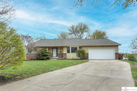2201 Joyce Cir, Bellevue, NE 68005
