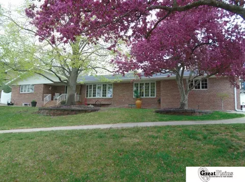 338 S Farragut St, West Point, NE 68788